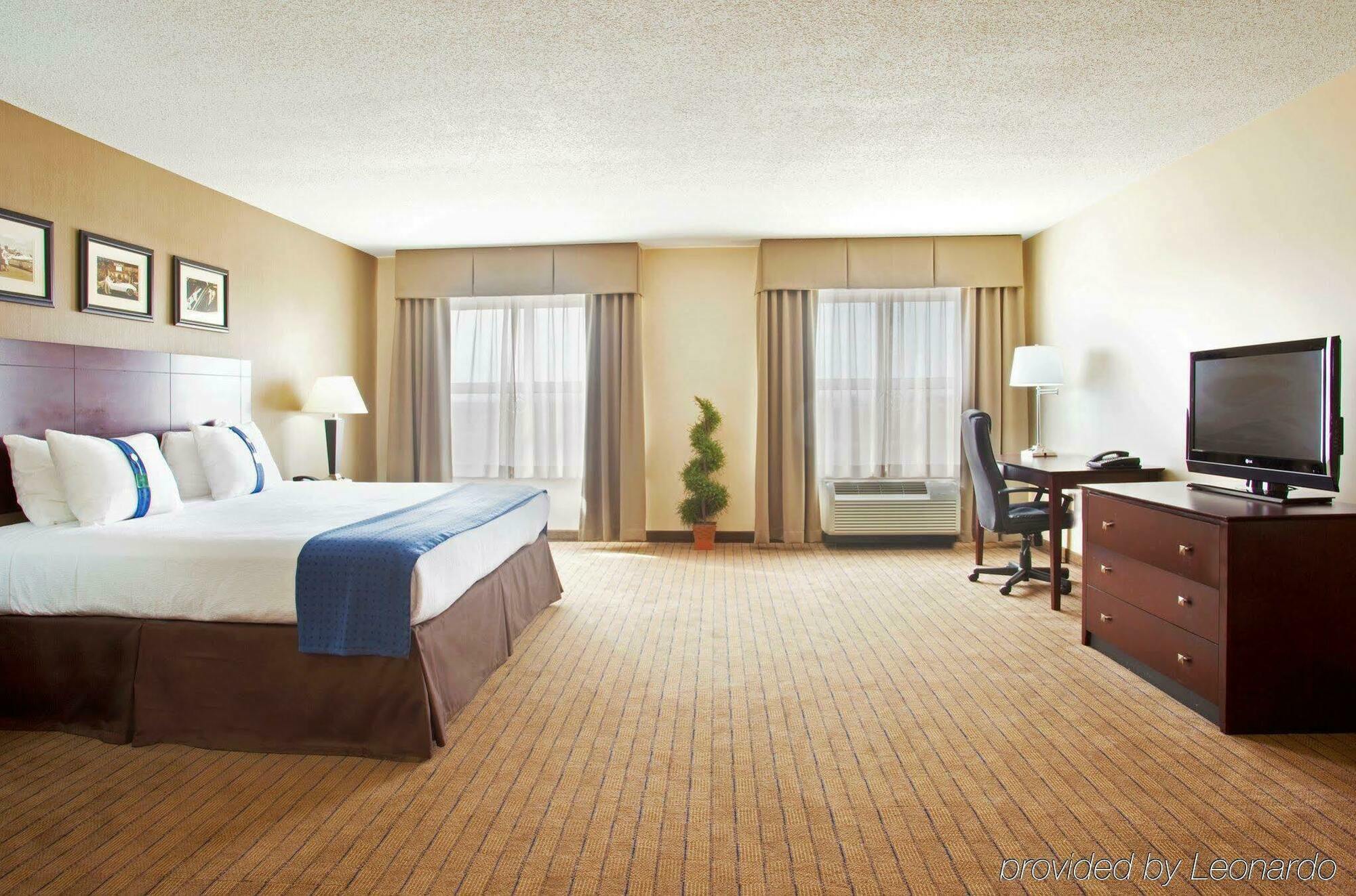 Holiday Inn Aurora North - Naperville By Ihg Exterior photo